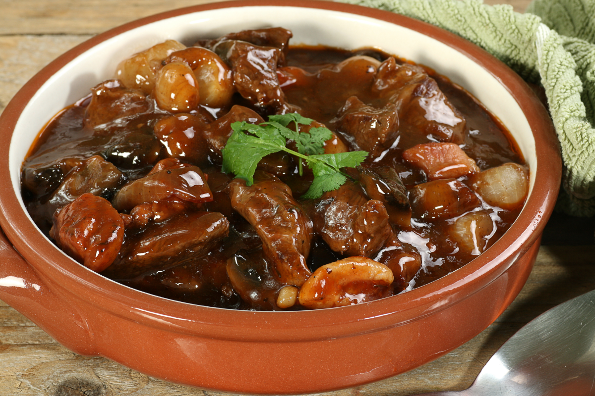 Préparation bœuf bourguignon multicuiseur